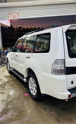 ميتسوبيشي باجيرو